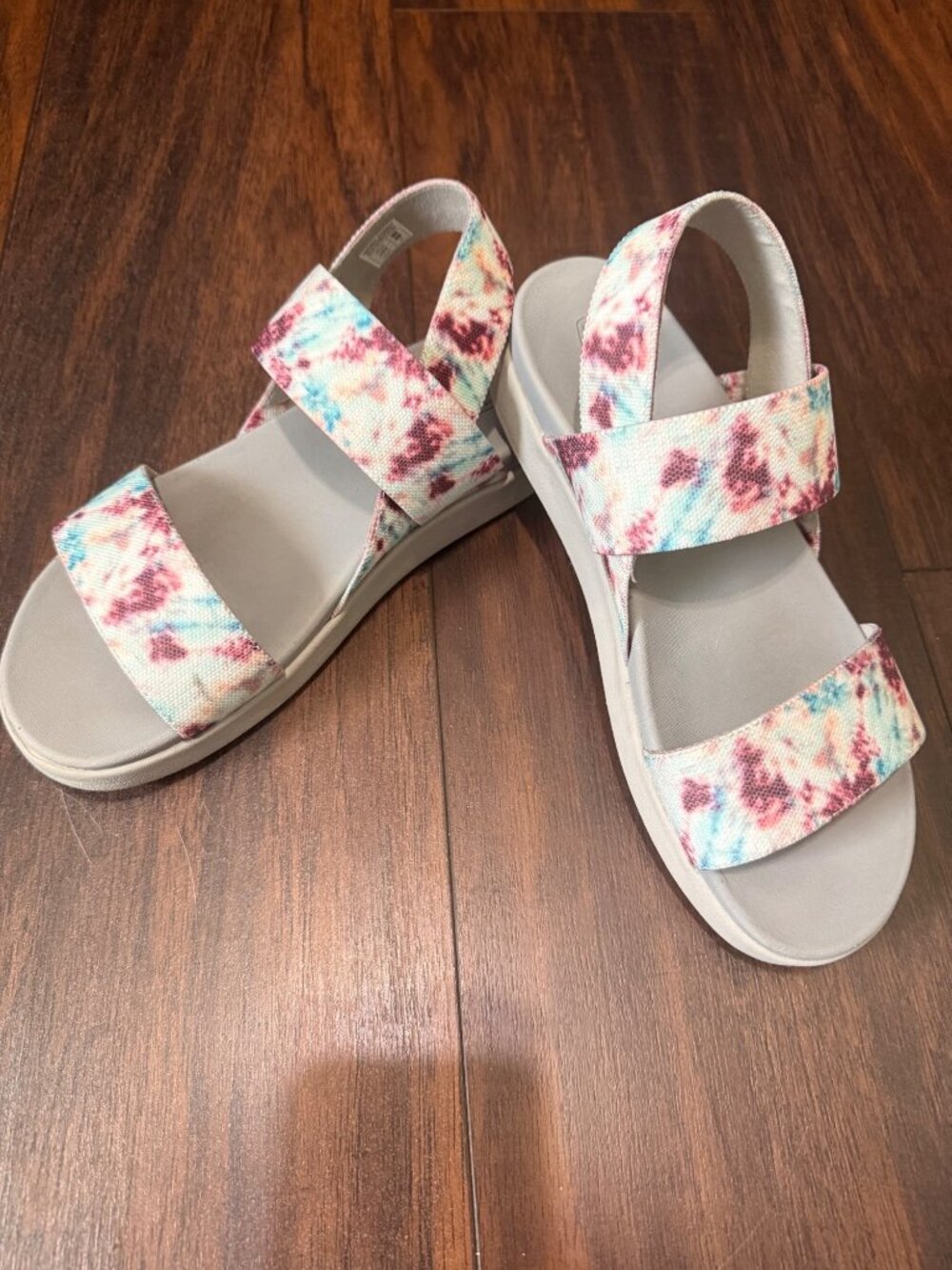 Keen sandals Elle Strappy Tie Dye White Blue Purple Size US 10